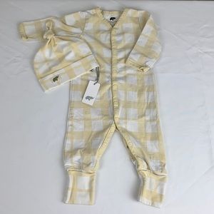 Monica and Andy long sleeve one piece with matching hat 3-6 month